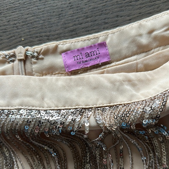 Francesca’s Clarette Tiered Mini Skirt with Sequins Champagne Color Cruise Wear - Picture 2 of 7